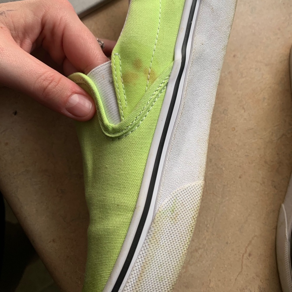 Vans - Picture 2 of 4